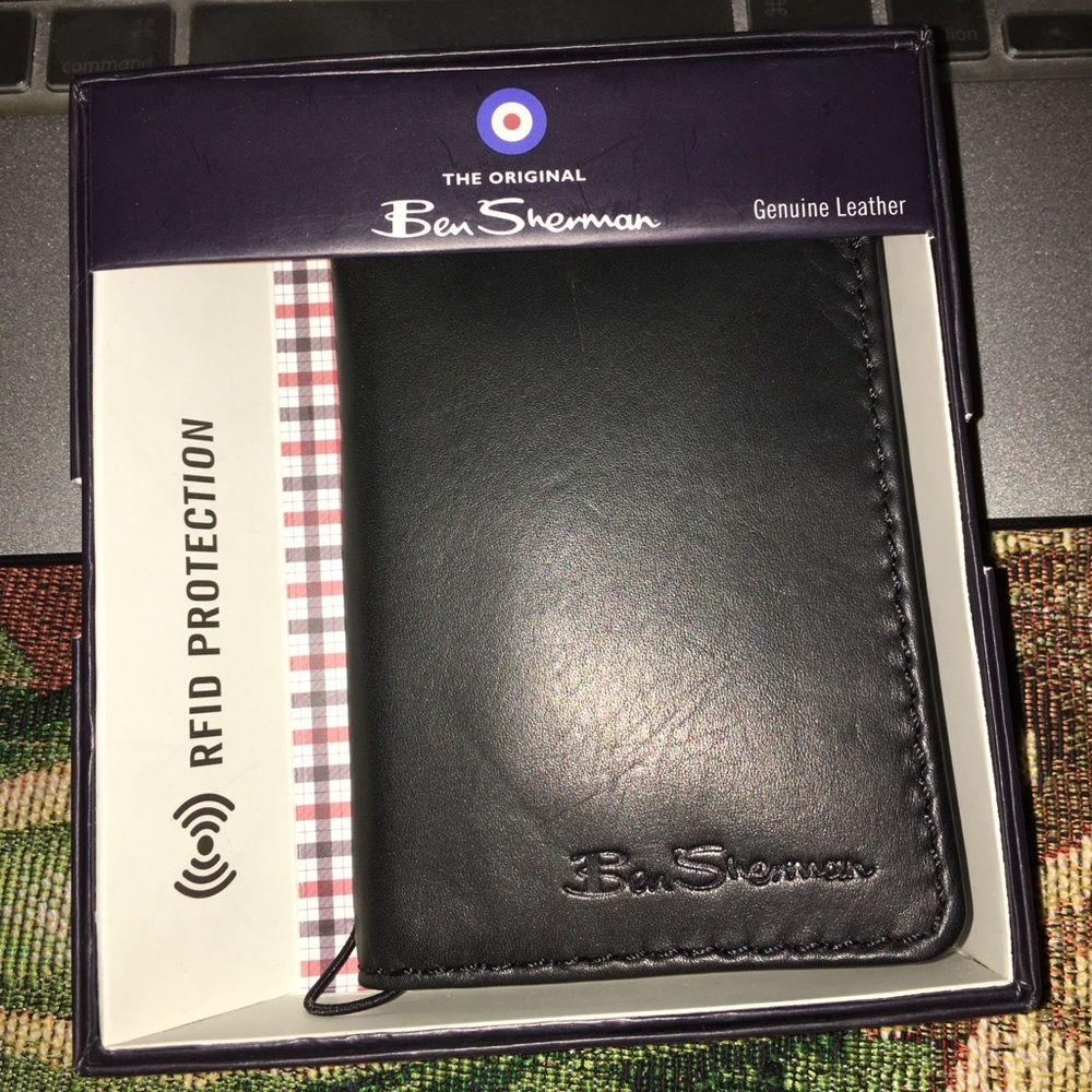 Ben Sherman black leather wallet